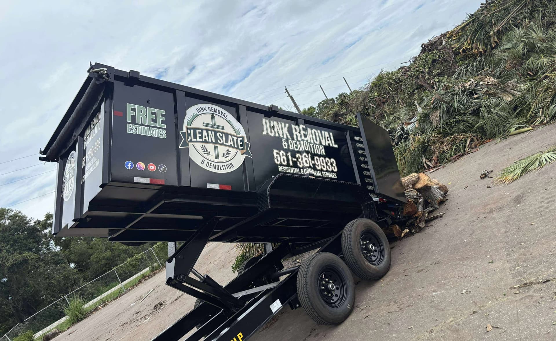 Job or truck photograph captured from Clean Slate’s live site